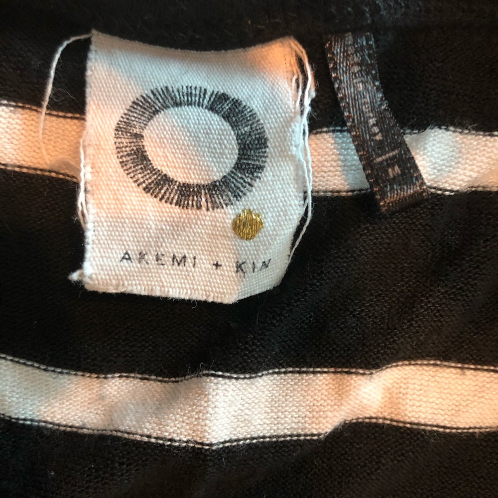 Akemi+Kim tank top |